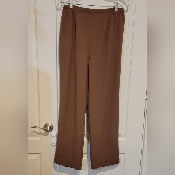 Draper's & Damon's pant suit - Picture 2 of 6